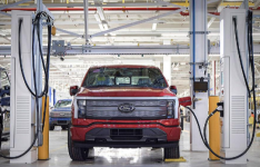 福特获得电池交易以提高电动汽车产量