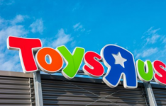 Toys R Us 将在 WHSmith 开设特许经营店